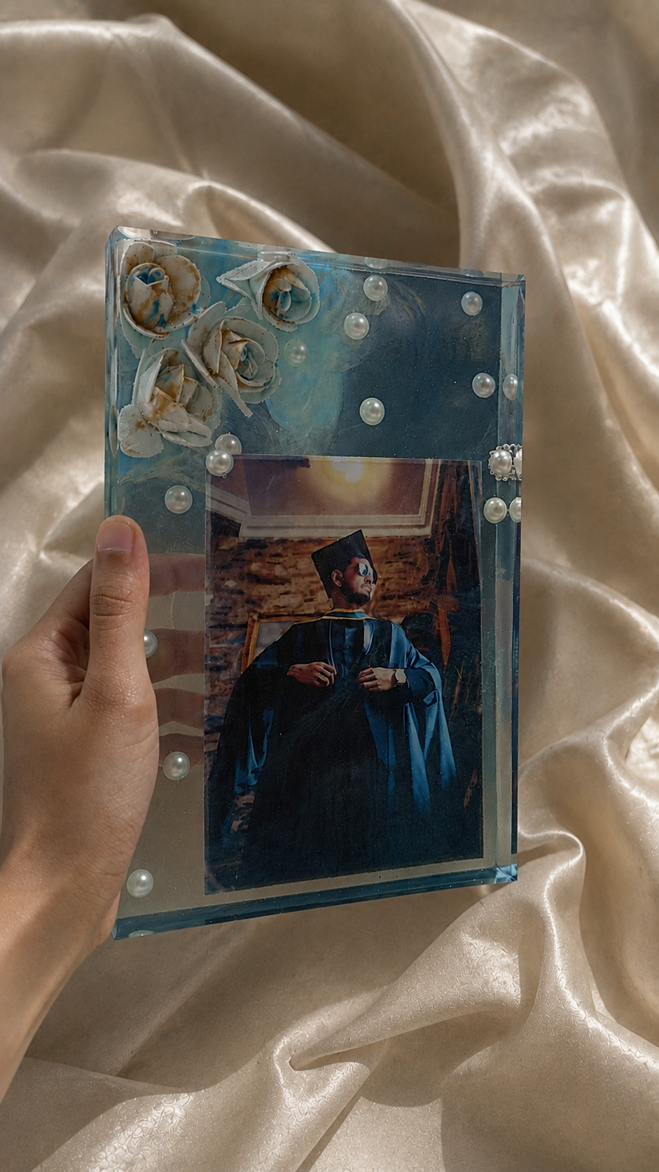 1000738537 Personalised Graduation Photoframe